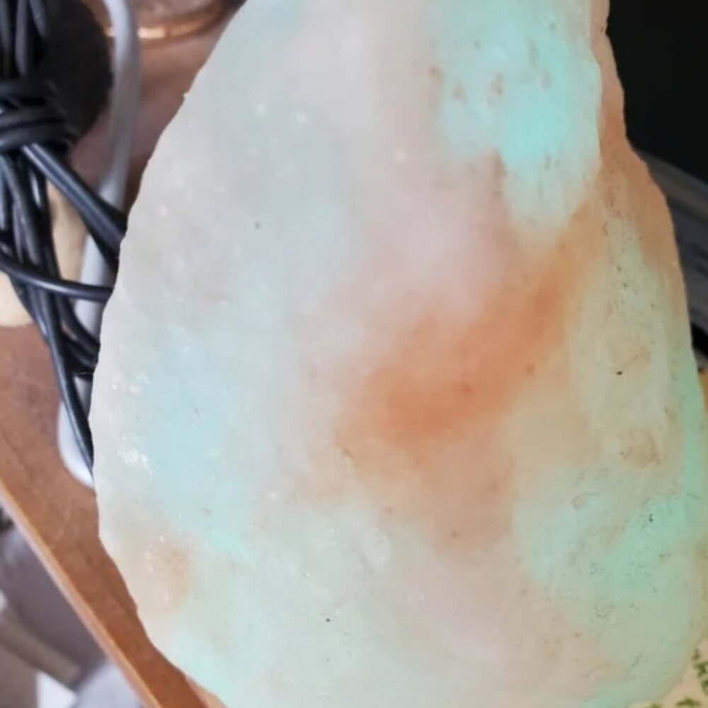 Himalayan Salt Lamp Colorways Color Changing USB Plug - Picture 5 of 13